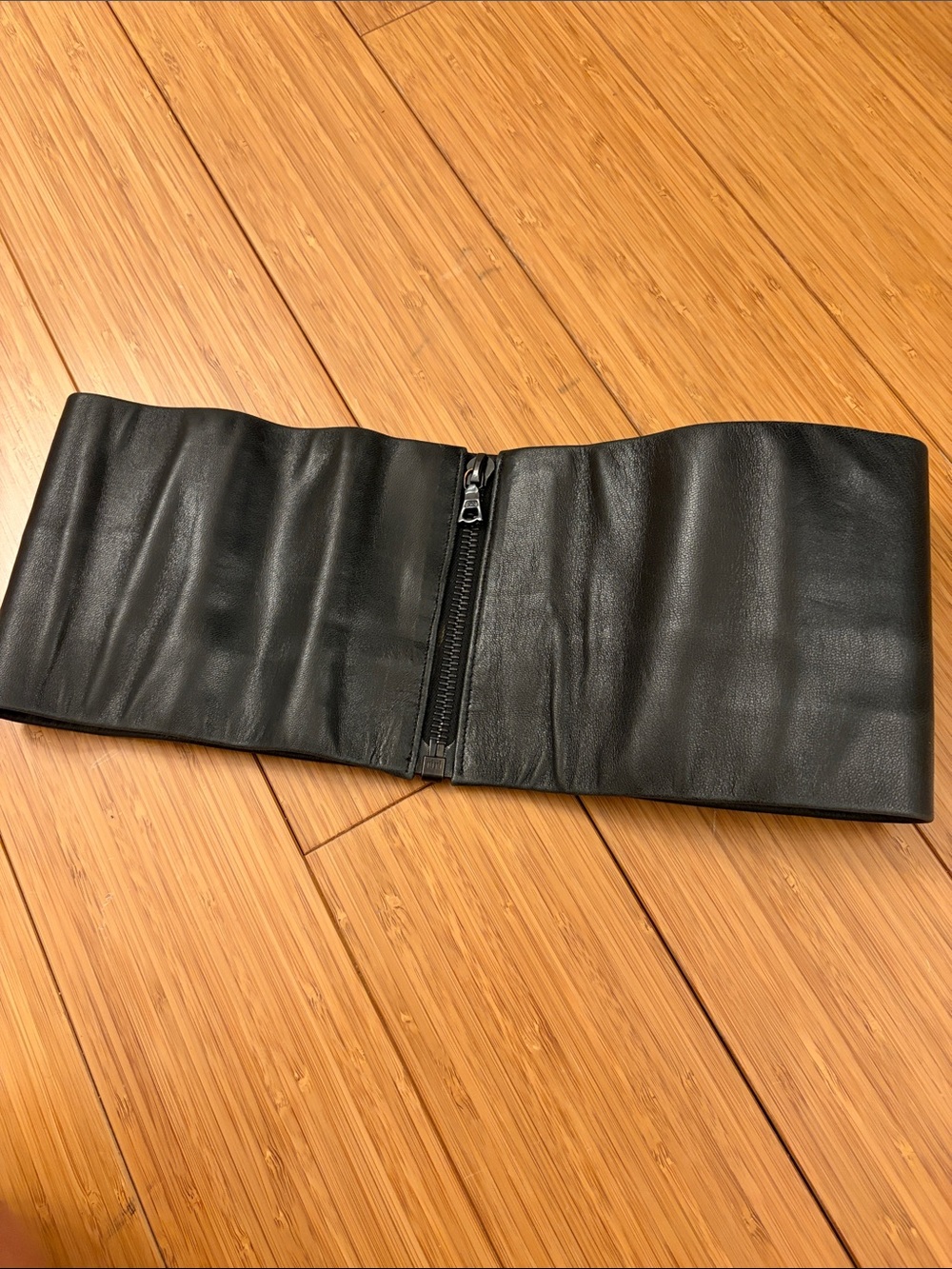 Alexis Black Leather Zip-Front Waist Belt